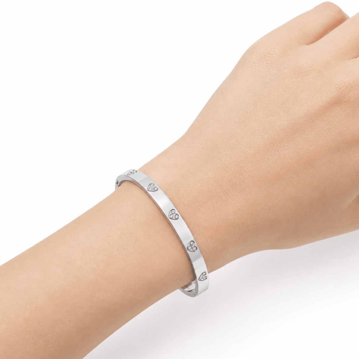LOVE LINK BANGLE best gold plated tarnish and water resistant piece by Irish Jewellery brand - Lynott Jewellery