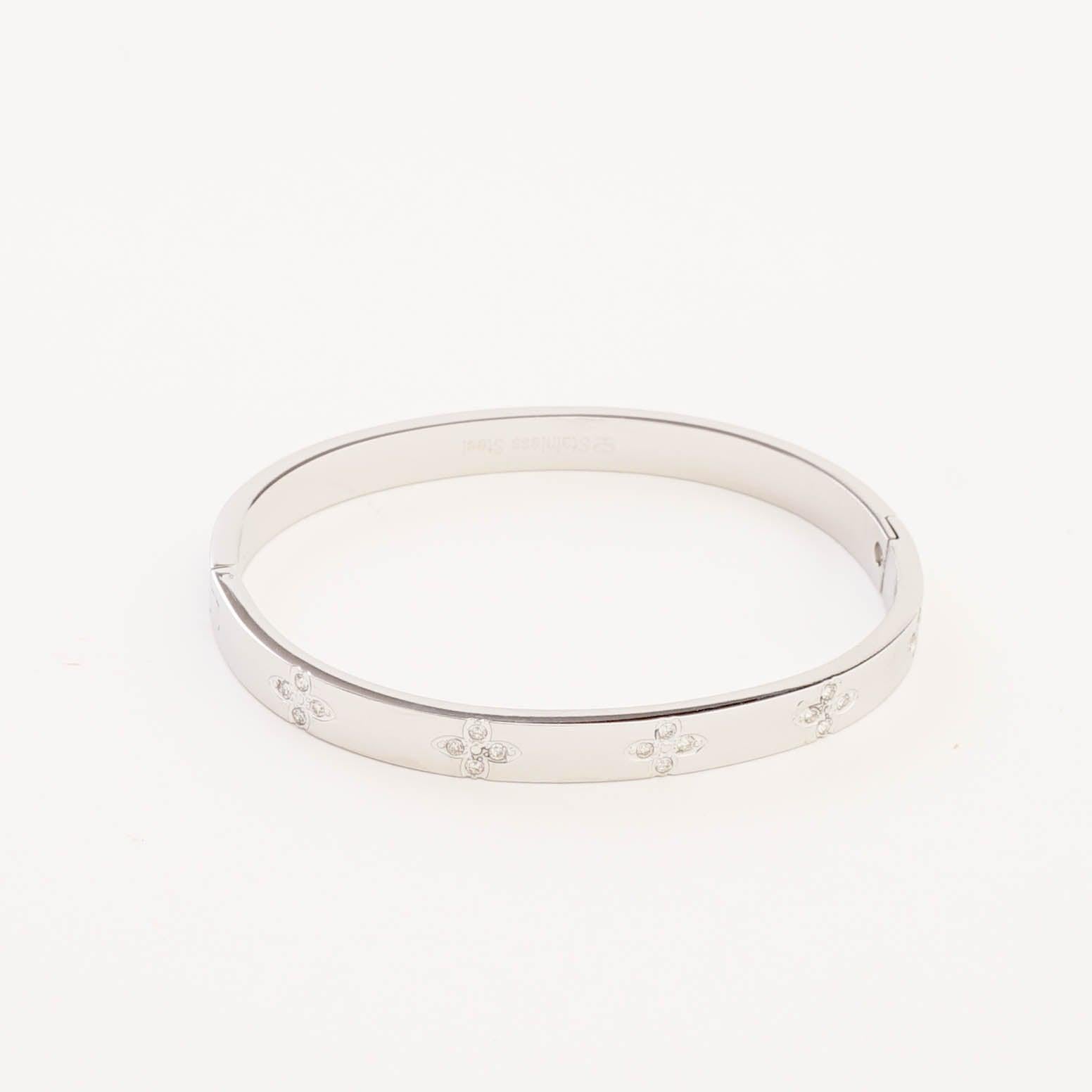 ASTRID BANGLE best gold plated tarnish and water resistant piece by - Lynott Jewellery