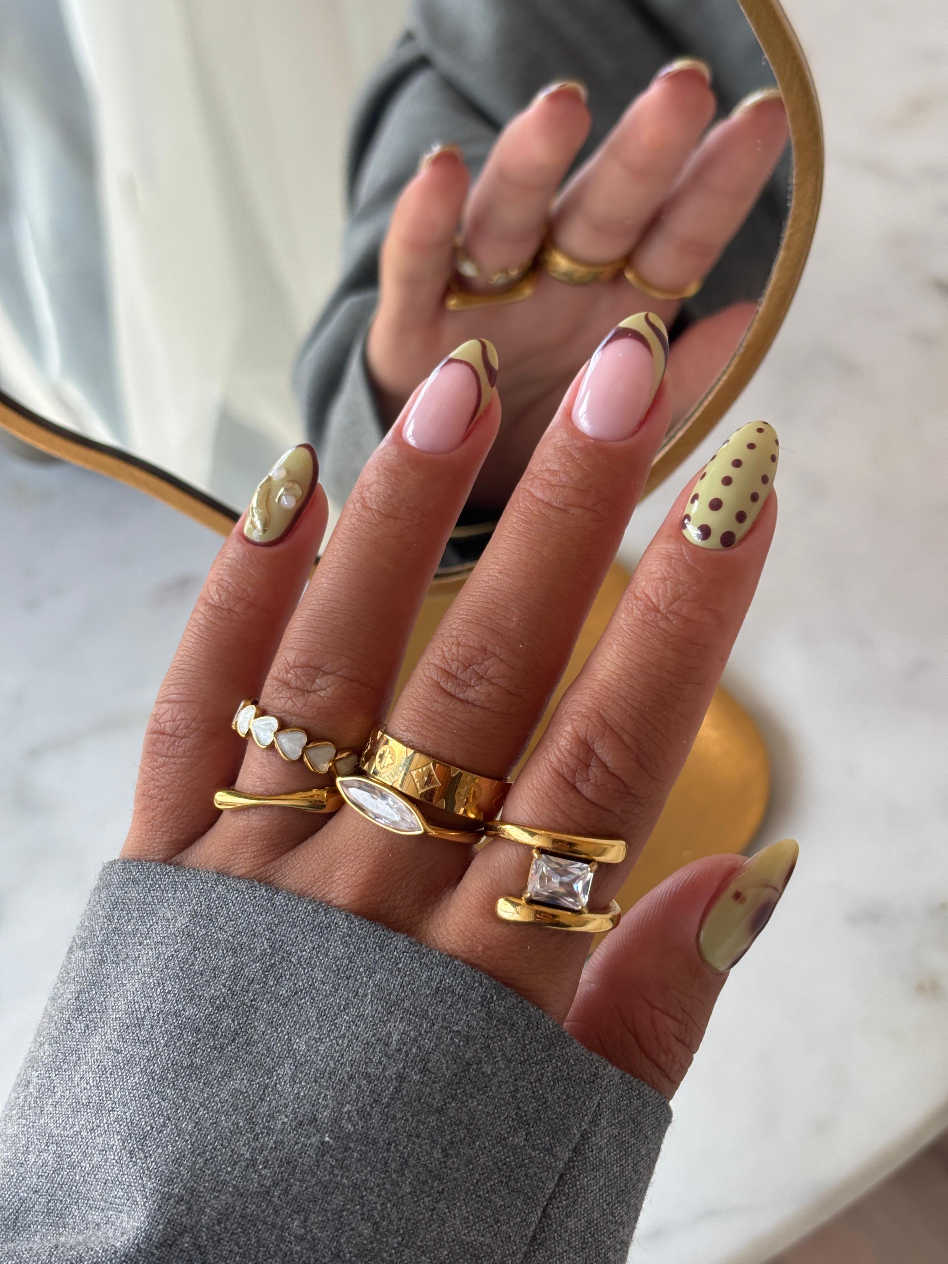 ANILLO DE SELLO REAL