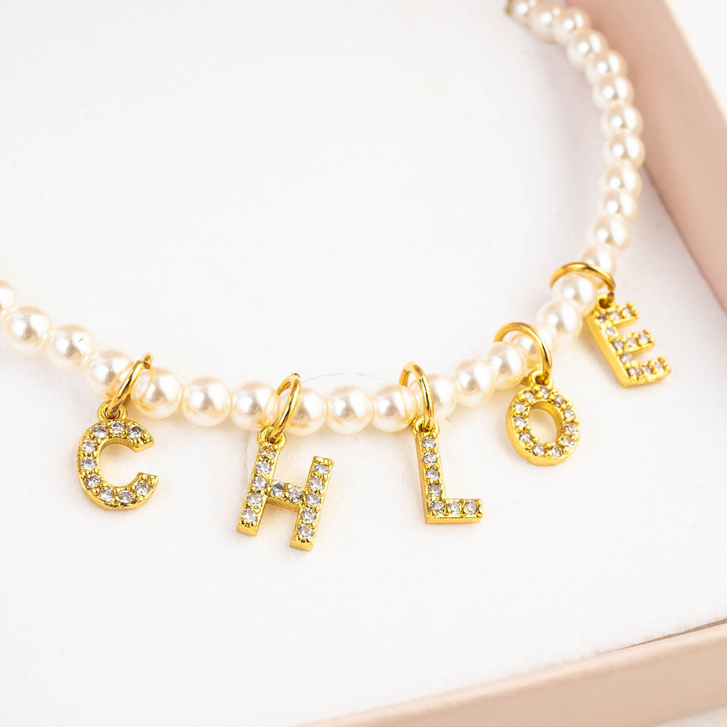 COLLAR CON NOMBRE DE PERLAS